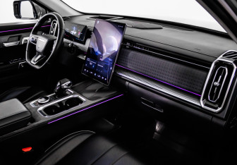 Подержанный автомобиль Jaecoo J7 2023 года (9 фото)