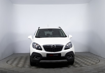 Подержанный автомобиль Opel Mokka 2014 года (2 фото)