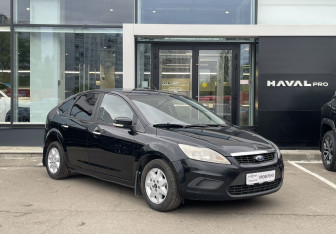 Подержанный автомобиль Ford Focus Hatchback 2010 года (3 фото)