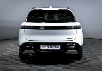 Подержанный автомобиль Voyah Free 2025 года (6 фото)