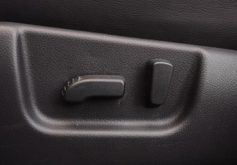 Подержанный автомобиль Nissan X-Trail 2013 года (13 фото)