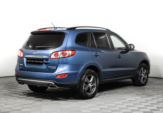Подержанный автомобиль Hyundai Santa Fe 2012 года (5 фото)