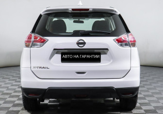 Подержанный автомобиль Nissan X-Trail 2018 года (4 фото)