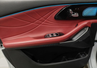 Подержанный автомобиль Exeed RX 2024 года (18 фото)