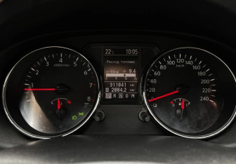 Подержанный автомобиль Nissan Qashqai 2010 года (13 фото)