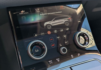 Подержанный автомобиль Land Rover Range Rover Velar 2018 года (19 фото)