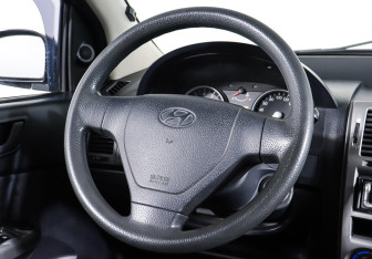 Подержанный автомобиль Hyundai Getz 2005 года (14 фото)