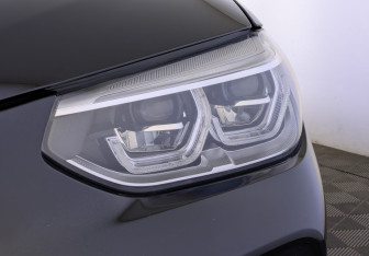 Подержанный автомобиль BMW X4 2020 года (11 фото)