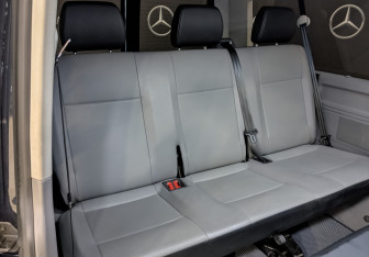 Подержанный автомобиль Volkswagen Caravelle 2020 года (25 фото)