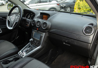 Подержанный автомобиль Opel Antara 2012 года (7 фото)