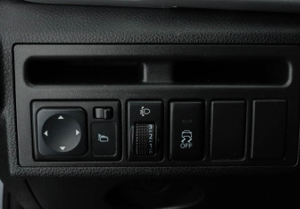 Подержанный автомобиль DongFeng AX7 2017 года (15 фото)