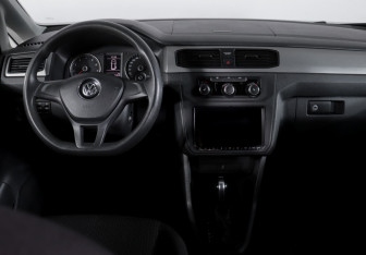Подержанный автомобиль Volkswagen Caddy Compactvan 2017 года (12 фото)