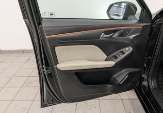 Подержанный автомобиль Haval Jolion 2022 года (19 фото)