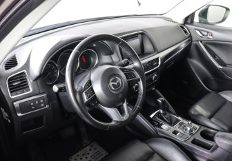 Подержанный автомобиль Mazda CX-5 2015 года (9 фото)