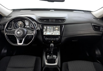 Подержанный автомобиль Nissan X-Trail 2019 года (14 фото)