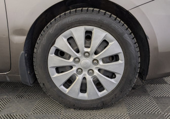 Подержанный автомобиль Kia Ceed Hatchback 2017 года (12 фото)