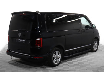 Подержанный автомобиль Volkswagen Multivan 2019 года (5 фото)