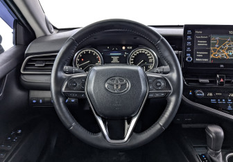 Подержанный автомобиль Toyota Camry Sedan 2022 года (22 фото)