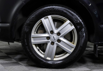 Подержанный автомобиль Volkswagen Multivan 2015 года (9 фото)