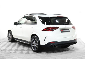 Подержанный автомобиль Mercedes-Benz GLE AMG 2024 года (7 фото)