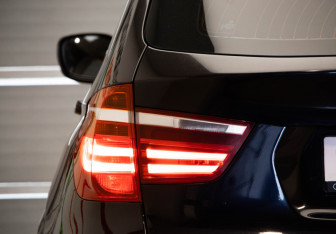 Подержанный автомобиль BMW X3 2012 года (36 фото)