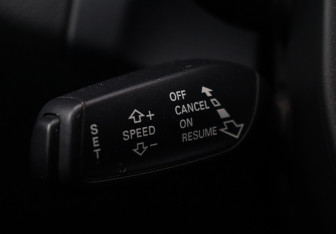 Подержанный автомобиль Audi Q5 2014 года (14 фото)