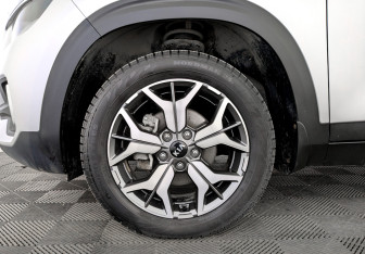 Подержанный автомобиль Kia Seltos 2021 года (18 фото)