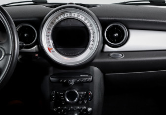 Подержанный автомобиль MINI Clubman Hatchback 2012 года (12 фото)