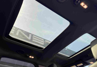 Подержанный автомобиль Ford Explorer 2018 года (15 фото)