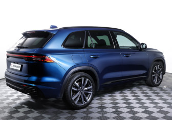 Подержанный автомобиль Geely Monjaro 2023 года (5 фото)