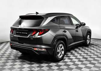 Подержанный автомобиль Hyundai Tucson 2021 года (3 фото)