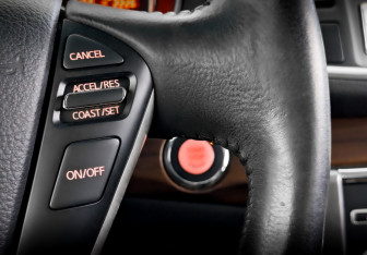 Подержанный автомобиль Nissan Teana 2011 года (27 фото)