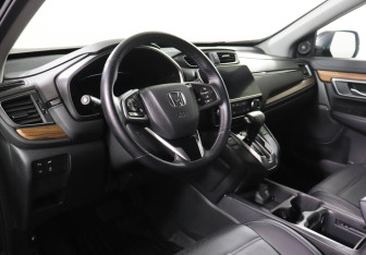 Подержанный автомобиль Honda CR-V 2017 года (8 фото)