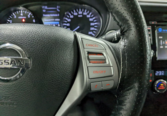 Подержанный автомобиль Nissan X-Trail 2018 года (28 фото)