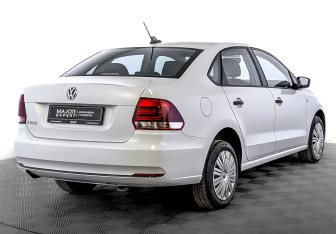 Подержанный автомобиль Volkswagen Polo Sedan 2019 года (5 фото)