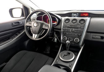 Подержанный автомобиль Mazda CX-7 2011 года (27 фото)