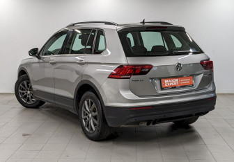 Подержанный автомобиль Volkswagen Tiguan 2019 года (7 фото)