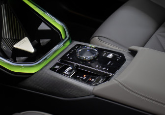 Подержанный автомобиль BMW X3 2025 года (21 фото)