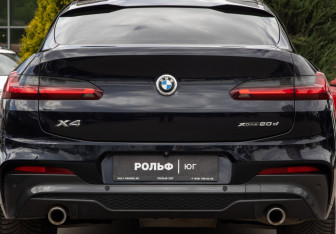 Подержанный автомобиль BMW X4 2019 года (27 фото)