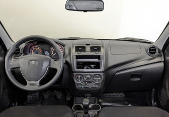 Подержанный автомобиль LADA (ВАЗ) Granta Sedan 2024 года (13 фото)