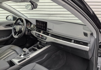 Подержанный автомобиль Audi A4 allroad 2021 года (11 фото)