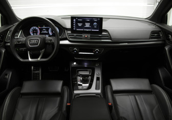 Подержанный автомобиль Audi Q5 2024 года (8 фото)