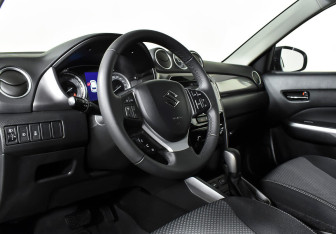 Подержанный автомобиль Suzuki Vitara 2020 года (10 фото)