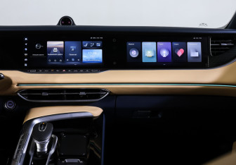 Подержанный автомобиль Voyah Free 2022 года (14 фото)