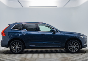 Подержанный автомобиль Volvo XC60 2021 года (4 фото)