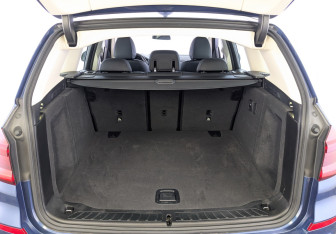 Подержанный автомобиль BMW X3 2020 года (9 фото)