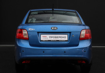 Подержанный автомобиль Kia Rio Sedan 2010 года (6 фото)