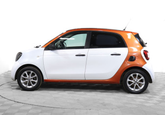 Подержанный автомобиль Smart Forfour 2016 года (8 фото)