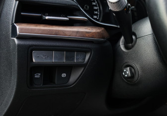 Подержанный автомобиль Genesis G80 2021 года (21 фото)