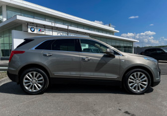 Подержанный автомобиль Cadillac XT5 2018 года (4 фото)